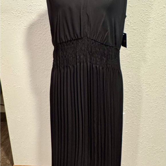 Just...Taylor Dresses & Skirts - Just Taylor elegant Black Pleated Dress. NWT Sz 16